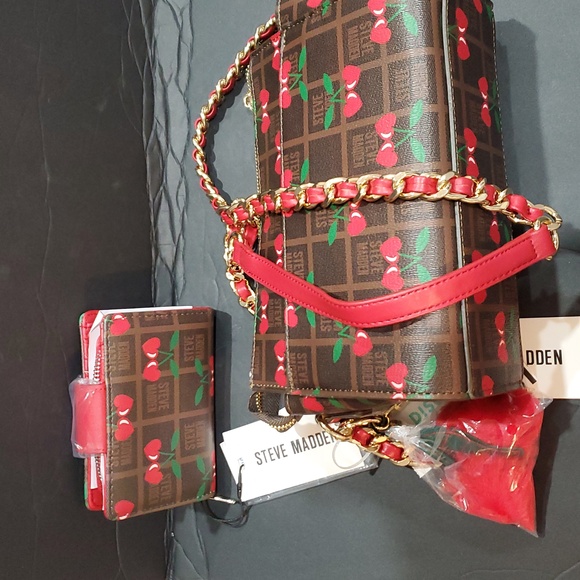 Steve Madden brown plaid checkered look and cherry print bglory red snap wallet - Picture 9 of 12